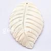 Carved Shell Pendants, Leaf, Grade A Approx 2mm 