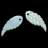 White Shell Pendants, Leaf Approx 1mm 