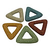Pendentifs de lave, lave volcanique, triangle, couleurs mélangées, 51~54x51~54mm Vendu par sac