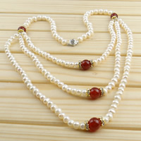 Natürliche kultivierte Süßwasserperlen Halskette, mit Roter Achat, Messing Schnappschließe, 3-Strang, weiß, 5-6mm,7-8mm,10mm, Länge:35.4 ZollInch, verkauft von Strang