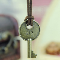 шерстяной шнур Свитер ожерелье, с кулон из цинкового сплава, Ключ, Покрытие под бронзу старую, не содержит свинец и кадмий длина:Приблизительно 35.5 дюймовый, продается Strand
