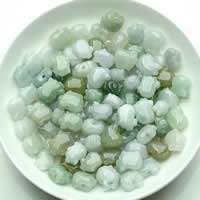 Jadeit Perlen, Schwein, natürlich, gemischte Farben, 8-10x11-13x6-9mm, Bohrung:ca. 1-2mm, verkauft von PC