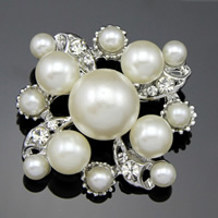 Kunststoff-Perlen-Brosche, Zinklegierung, mit Kunststoff Perlen, Blume, Platinfarbe platiniert, mit Strass, weiß, 40x40mm, verkauft von PC