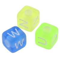 Perles lettre acrylique, cube, modèle mixte & couleur solide, plus de couleurs à choisir Environ 3mm, Environ Vendu par sac