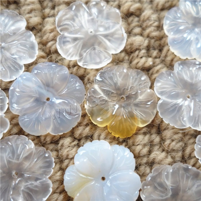 Perles de calcédoine blanche, blanc calcédoine, fleur, naturel, normes différentes pour le choix, Trou:Environ 1mm, Vendu par PC
