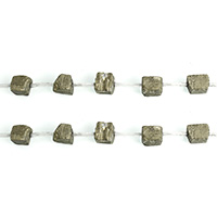 Goldene Pyrit Perlen, natürlich, 8-10mm, Bohrung:ca. 1mm, Länge:ca. 16 ZollInch, ca. 18PCs/Strang, verkauft von Strang