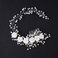 Braut Dekoratives Haarkämmchen, Zinklegierung, mit ABS-Kunststoff-Perlen & Kristall, Blume, silberfarben plattiert, für Braut & facettierte & mit Strass, frei von Blei & Kadmium, 70x360mm, verkauft von PC