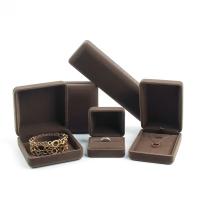 Bijoux plateau d'affichage, cuir PU, avec velours de coton & fer, styles différents pour le choix, brun Vendu par lot