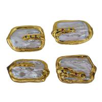 Латунь Бусины, с Пресноводные жемчуги, плакирован золотом, 30-35x22.5-23.5x6.5-11mm, отверстие:Приблизительно 1mm, продается PC