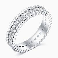 Zircon pavent l'anneau en laiton de doigt, Placage de couleur argentée, bijoux de mode & normes différentes pour le choix & pavé de micro zircon & pour femme, Vendu par PC