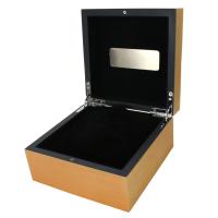Caja de reloj de madera, Cuadrado, marrón, 175x175x95mm, Vendido por UD
