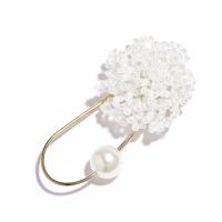 Dual-Use- Brosche Schal Schnalle, ABS-Kunststoff-Perlen, mit Zinklegierung, goldfarben plattiert, für Frau, weiß, 80x45mm, verkauft von PC