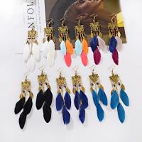 Mode boucle d'oreille plume, alliage de zinc, avec Seedbead & plume, bijoux de mode, plus de couleurs à choisir, Vendu par paire