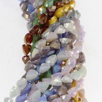Dreieckiger Kristall Perlen, Geometrisches Muster, plattiert, unterschiedliche Farbe und Muster für die Wahl & DIY & facettierte, mehrere Farben vorhanden, 7*9mm, Bohrung:ca. 1mm, 50PCs/Strang, verkauft von Strang