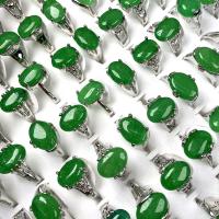 Edelstein Zink Legierung Fingerring, Malaysia Jade, mit Zinklegierung, Ellipse, plattiert, Mischringgröße, grün, Größe:8-10.5, 20PCs/Tasche, verkauft von Tasche