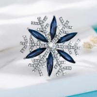 Zinc Alloy Jewelry Brooch, Snowflake, with rhinestone 