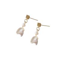 Freshwater Pearl Brass Earring, with Plastic Pearl, fashion jewelry & for woman 