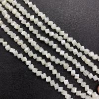 Natürliche weiße Muschelperlen, Rhombus, DIY, weiß, 6mm, Länge:38 cm, verkauft von Strang