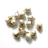 Cultured Freshwater Pearl Brass Pendant, with Brass, gold color plated, fashion jewelry & DIY 