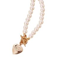 Collier de perles en plastique, laiton, avec perle de plastique, coeur, Placage de couleur d'or, Vintage & styles différents pour le choix & pour femme, plus de couleurs à choisir, Vendu par PC