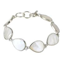 Bracelet à naturelle coque Blanc, laiton, avec coquille, bijoux de mode & pour femme, blanc .5 pouce, Vendu par brin