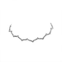 collier de Stras en alliage Zinc, alliage de zinc, avec 3.1inch chaînes de rallonge, Placage de couleur argentée, bijoux de mode & pour femme & avec strass Environ 11.8 pouce, Vendu par PC