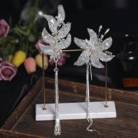 Glass Beads Bridal Hair Tassels, with Plastic Sequin & Lace, handmade, 2 pieces & for woman & with rhinestone, white, 9*15*18cmuff0c9*21cm 