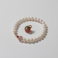 bracelet en laiton de perle d'eau douce cultivée, avec Strawberry Quartz & laiton, pour femme, couleurs mélangées, 6-6.5mm Environ 21 cm, Vendu par PC