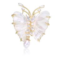 Shell Brooch, Brass, with White Shell & Freshwater Pearl, Butterfly, real gold plated, fashion jewelry & micro pave cubic zirconia & for woman, white 