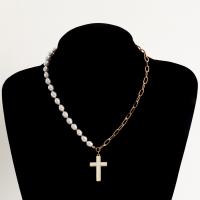 Plastik-Perlenkette, Zinklegierung, mit ABS-Kunststoff-Perlen & Acryl, Kreuz, goldfarben plattiert, Modeschmuck & für Frau, zwei verschiedenfarbige, 35mm, Länge:42 cm, verkauft von Strang