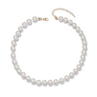Plastik-Perlenkette, Zinklegierung, mit ABS-Kunststoff-Perlen, mit Verlängerungskettchen von 7cm, Modeschmuck & für Frau, weiß, Länge:45 cm, verkauft von Strang