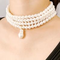 Plastik-Perlenkette, Kunststoff Perlen, mit Verlängerungskettchen von 10, plattiert, Modeschmuck & mehrschichtig & verschiedene Stile für Wahl & für Frau, weiß, 1.1x2.3cmu30012.8CM, Länge:32-33 cm, verkauft von PC