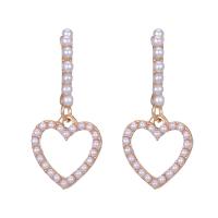 Plastic Pearl Zinc Alloy Earring, with Plastic Pearl, Heart, gold color plated, fashion jewelry & for woman 