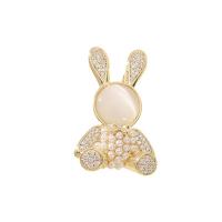 Cats Eye Brooch, Brass, with Cats Eye & Plastic Pearl, Rabbit, Vacuum Ion Plating, fashion jewelry & micro pave cubic zirconia & for woman, gold 