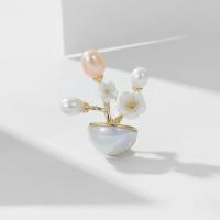 Freshwater Pearl Brooch, Brass, with Pearl Oyster & Freshwater Pearl, Plum Blossom, gold color plated, fashion jewelry & DIY, golden [