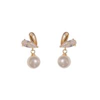 Boucles d'oreilles en laiton zircon cubique, avec perle de plastique, coeur, Placage de couleur d'or, bijoux de mode & pavé de micro zircon & pour femme, blanc Vendu par paire[