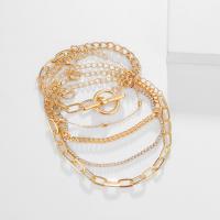 Zinc bracelets en strass en alliage , alliage de zinc, Placage de couleur d'or, 5 pièces & bijoux de mode & pour femme & avec strass, doré, Vendu par fixé[
