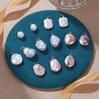 Kultivierten Süßwasser Perle Messing Anhänger, Natürliche kultivierte Süßwasserperlen, mit Messing, Barock, DIY & verschiedene Stile für Wahl, keine, verkauft von PC