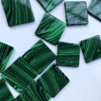 Cabochon de Turquoise synthétique, Carré, DIY, vert Vendu par sac