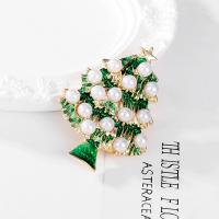 Christmas Jewelry Brooch , Zinc Alloy, with Plastic Pearl, Christmas Tree, Christmas Design & for woman & enamel 