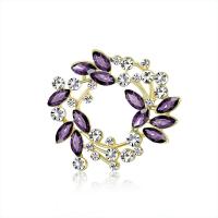 Crystal Brooch, Zinc Alloy, with Crystal & Rhinestone, gold color plated, fashion jewelry & Unisex & hollow 