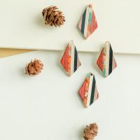 Dyed Wood Pendants, with Resin, Rhombus, DIY Approx [