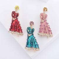 Zinc Alloy Jewelry Brooch, Girl, gold color plated, fashion jewelry & for woman & enamel & with rhinestone 