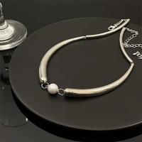 Fashion Choker Necklace, Zinc Alloy, with Plastic Pearl, silver color plated, fashion jewelry & for woman Approx 38 cm 