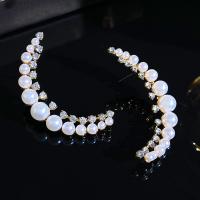 Plastic Pearl Zinc Alloy Earring, with Plastic Pearl, Moon, fashion jewelry & for woman & with rhinestone, gold 