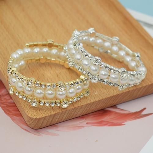 bracelet en alliage zinc à stras ,, alliage de zinc, avec perle de plastique, bijoux de mode & pour femme & avec strass, plus de couleurs à choisir 5.4cm 2.1cm, Vendu par PC