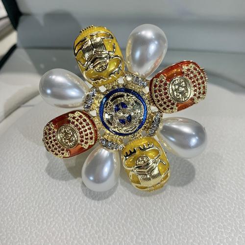 Shell Brooch, Zinc Alloy, with Shell Pearl, Flower, gold color plated, for woman & enamel & with rhinestone, multi-colored 