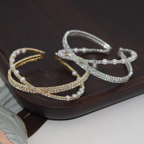 Rhinestone Zinc Alloy Bangle, with Plastic Pearl, plated, fashion jewelry & for woman & with rhinestone .5cm .7cm 