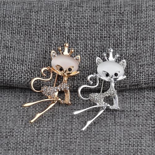 Zinc Alloy Jewelry Brooch, with Cats Eye, Fox, plated, for woman 