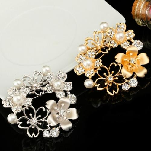 Kunststoff-Perlen-Brosche, Zinklegierung, mit Strass & Kunststoff Perlen, Modeschmuck & für Frau, keine, 45x45mm, verkauft von PC
